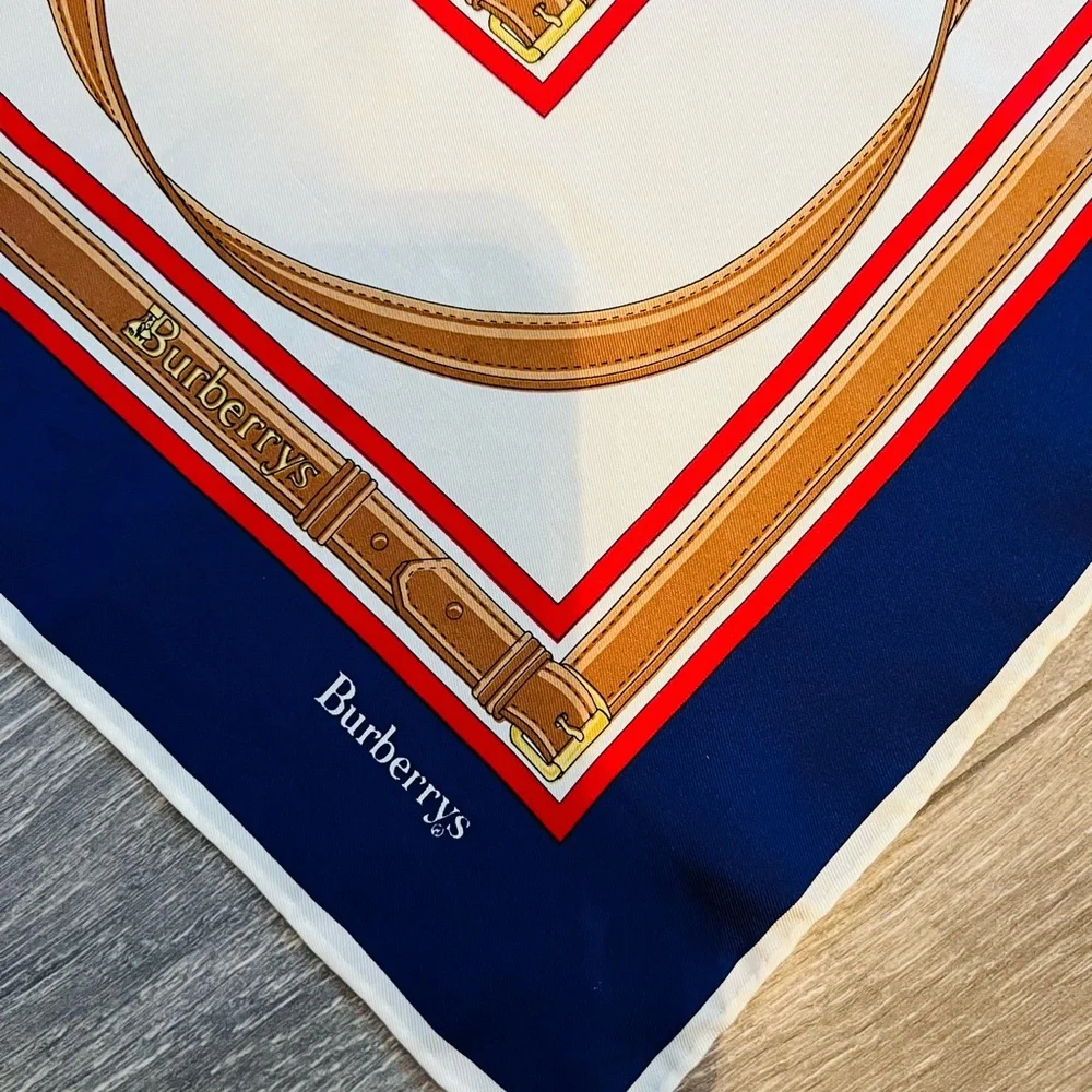 Vintage Burberry scarf silk like new rating 10/9.75